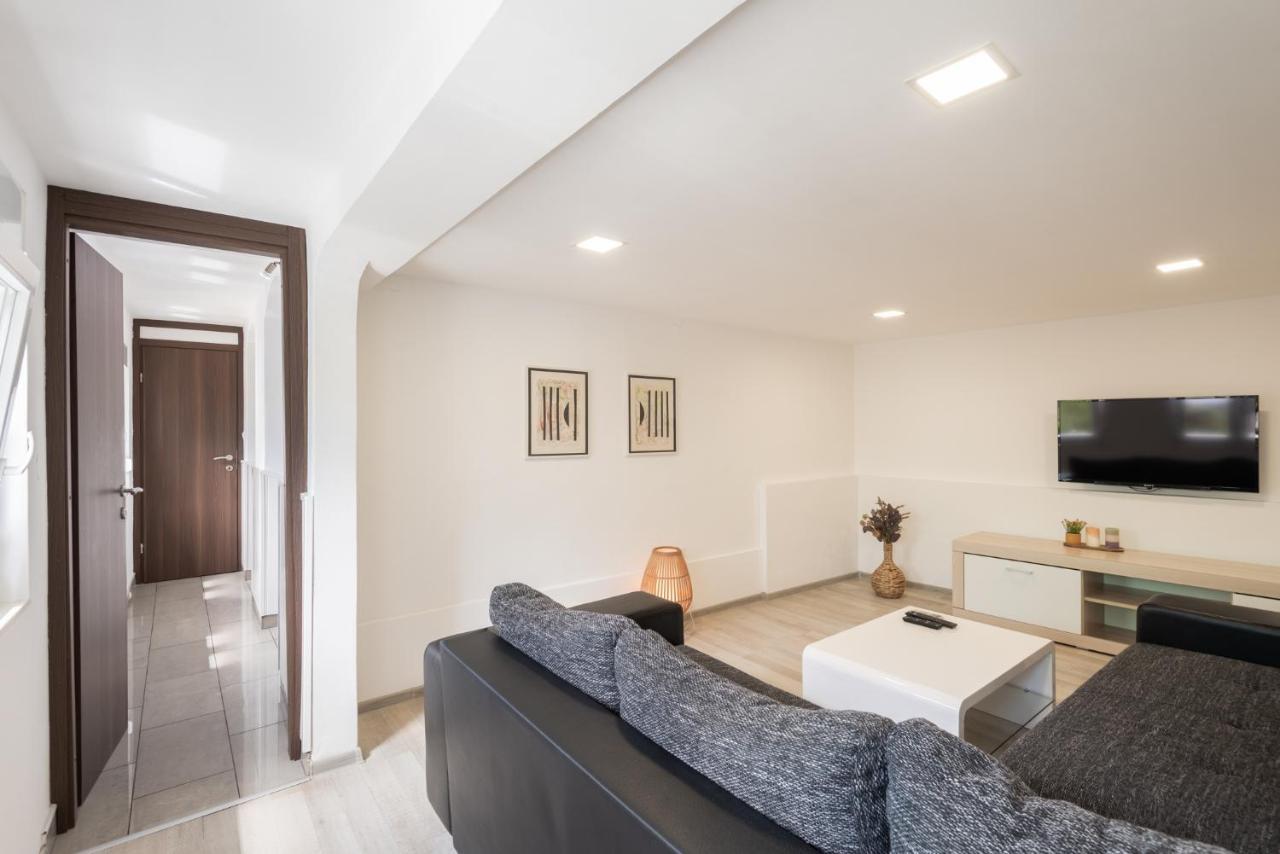 Apartment N&T PUY 외부 사진